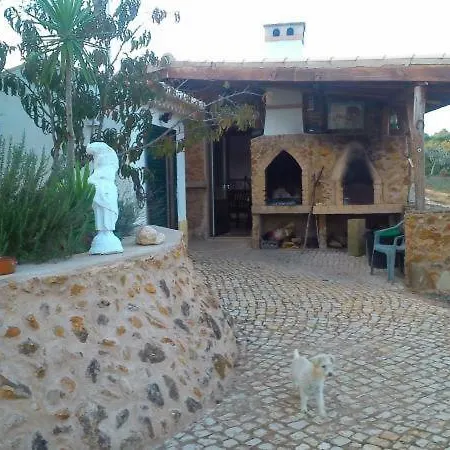 Vivenda Das Alfarrobas Dom wakacyjny *